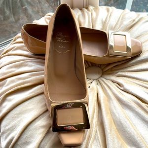 Roger Vivier Cream 1” Heel flats